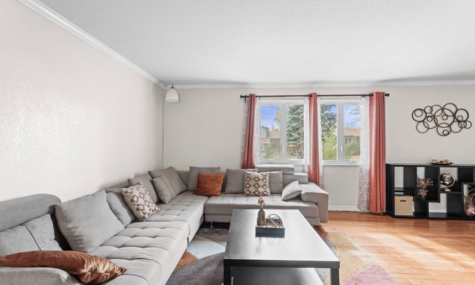 Willow Park Casa | 4-bedroom house in tranquil Aurora with AC, WiFi. Enjoy a peaceful getaway