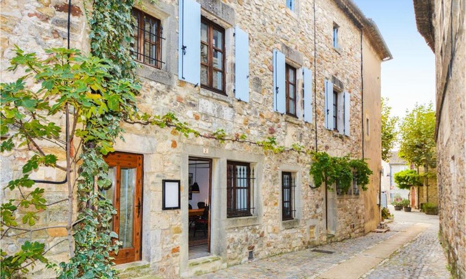 Aigueze Casa | 4 Bedroom Nice Home In Aiguèze