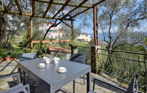 Ruta Casa | 4 Bedroom Nice Home In Camogli
