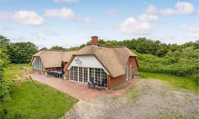 Øhuse Casa | 4 Bedroom Nice Home In Ulfborg