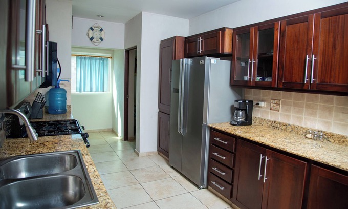 Los Charamicos Apartamento | 4 Bedroom pent house overlooking the ocean.