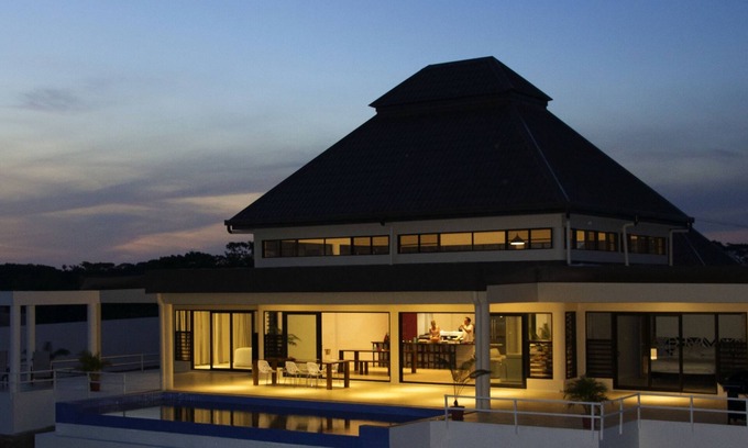 Sapphire Bay Villa | Villa moderna de lujo con piscina privada y playa en Fiji - Capacidad de hasta 14