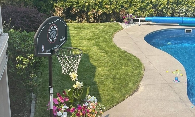 Central Okanagan Casa | 4 Bedroom's with private backyard oasis and heated pool