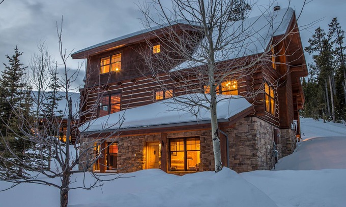 Powder Ridge Chalet De Esquí | 4 Bedroom Ski-In-Ski-Out Big Sky Cabin