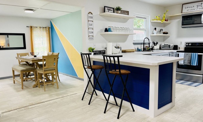 Fort Walton Beach - Destin Casa | 4-bedroom vacation home 10 minutes to Destin Beaches