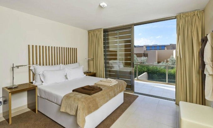 Salgados Villa | Villa de 4 dormitorios con piscina privada Salgados Beach / Lagoon