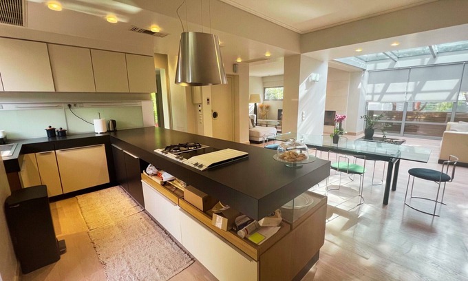 Glyfada Villa | 4 bedroom villa, with terrace in the center of Glyfada