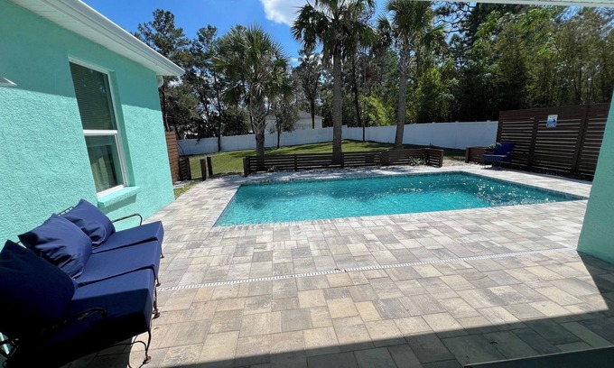 High Point Casa | 4 Bedrooms, 3 Full Bathrooms, A Splash-tastic Pool Paradise in Weeki Wachee, FL
