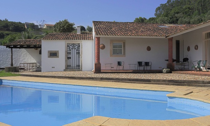 Rio Maior Casa | Villa de 4 dormitorios con piscina privada.