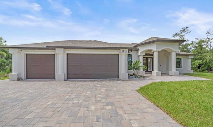 Charlotte Harbor Casa | 4 beds, 2 bath, heated pool full house