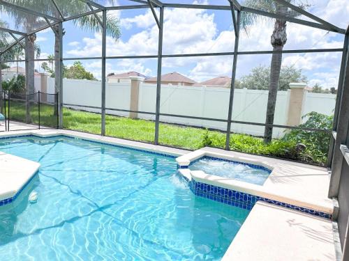Calabay Parc Villa | 4 beds pool and spa home with game room Calabay