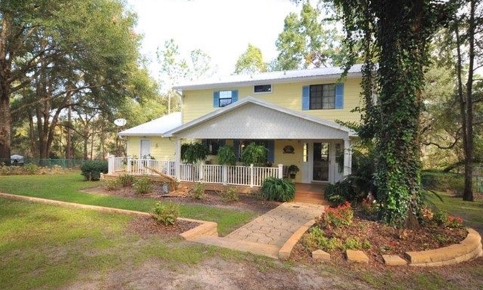 Old Town Casa | 4 BR / 3 BA Riverfront Home en el río Suwannee