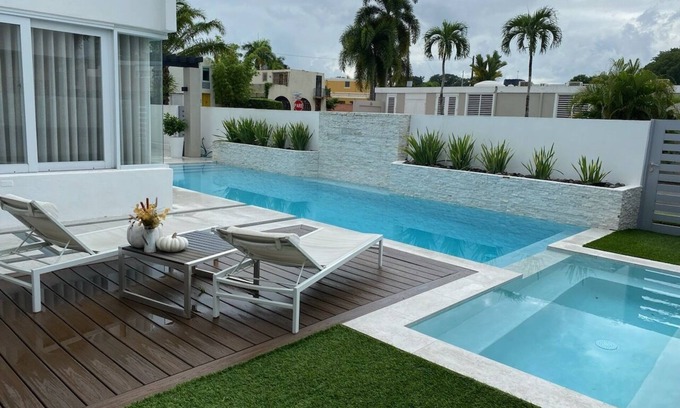 Monacillo Casa | 4 BR Charmer, Corner lot, Exquisite Pool, Outdoor Bar and Entertainment center