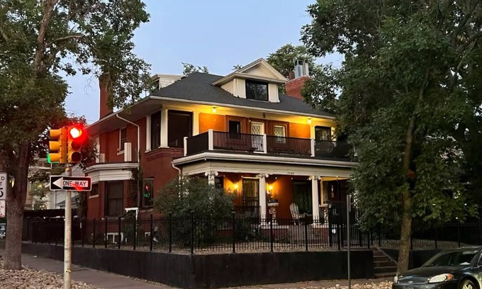 Capitol Hill Casa | 4 BR, Luxurious-Gem/Mansion in Heart of Denver
