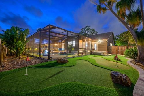 Whitney Beach Casa | 4 Br Sleeps 10 Private Pool Putt Putt Dog Friendly