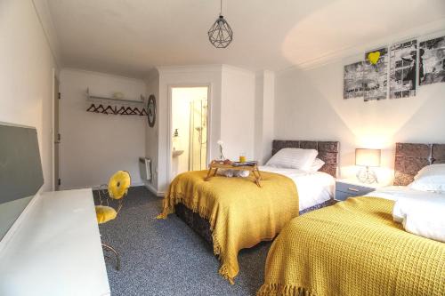 Wakefield Apartamento | 4 Dbl Beds, Modern Apartment, Free Parking and Home-from-home