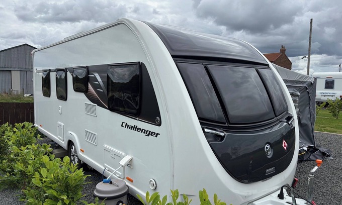 Durham Cabina | 4 Guests - Pet Friendly - Durham Caravan Retreat