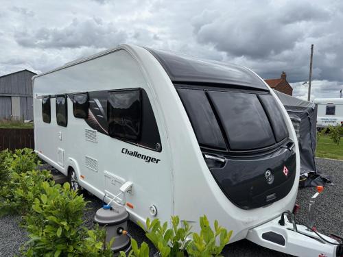 Durham Casa | 4 Guests - Pet Friendly - Durham Caravan Retreat