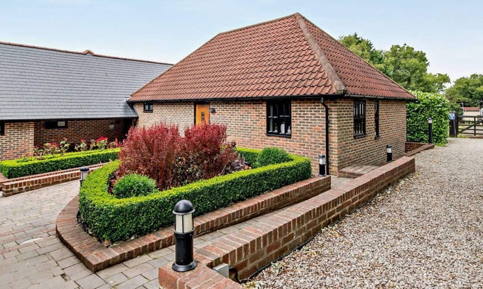 Fairseat Casa | 4 Hilltop Cottages in the beautiful Sevenoaks