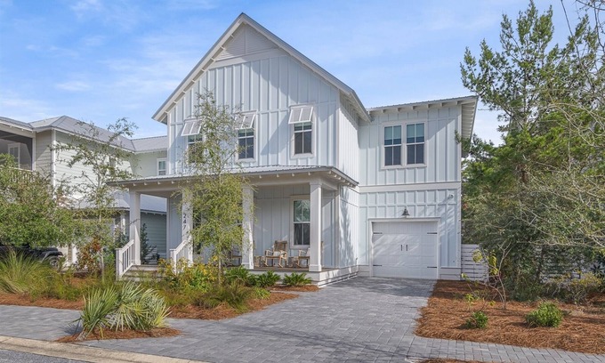Lakeside at Blue Mountain Beach Casa | 4 KING En-suites + Media/bunk room, 4 Bikes and beach chairs, Golf Cart Option `Seaglass`