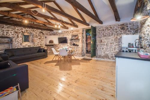 Janjina Apartamento | 4 Limuna
