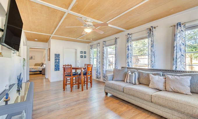 Ocean City Casa | 4 Mi to Beach: Spacious Fort Walton Beach Retreat!