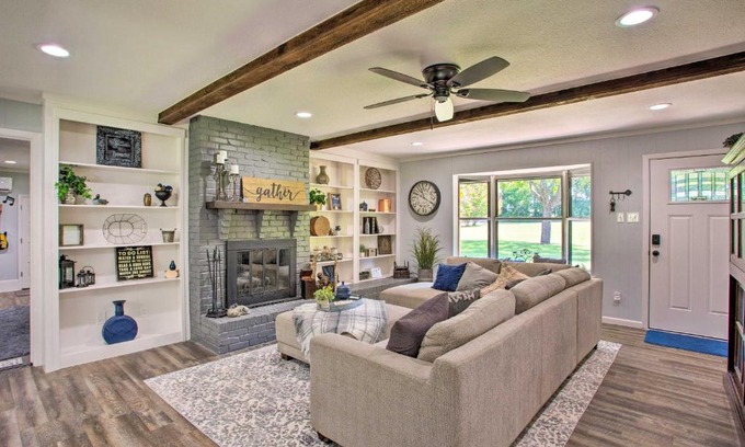 McKinney Casa | 4 Mi to Dtwn McKinney Home with Game Room and Patio
