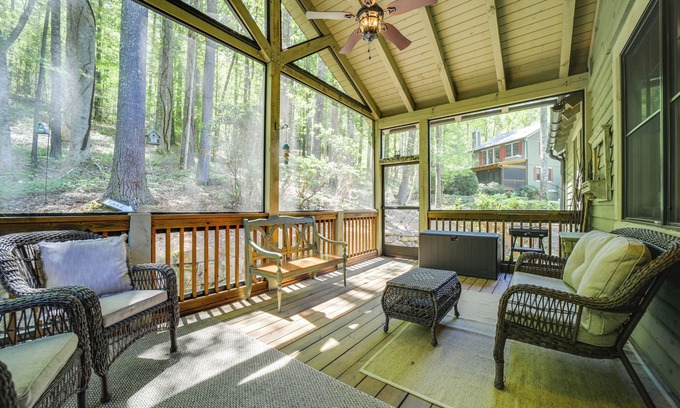 Bear Lake Reserve Cabaña | 4 Mi to Lake: Tuckasegee Home w/ Community Perks