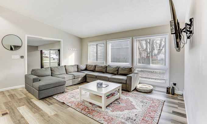 West Akron Casa | 4 Mi to Zoo & Dtwn Akron: Home w/ Game Room!