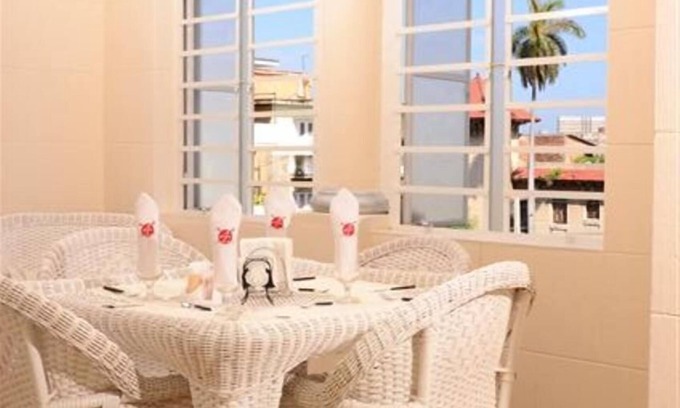 El Vedado Casa | 4 Mosqueteros