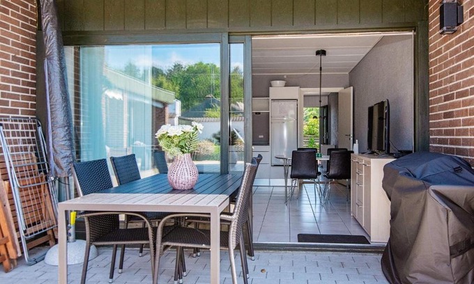 Fjellerup Apartamento | 4 person holiday home in Glesborg