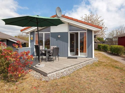 Lensterstrand Casa | 4 person holiday home in GROEMITZ