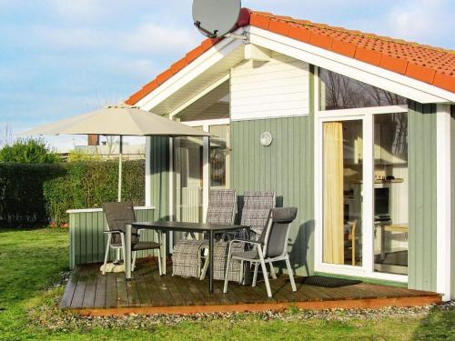 Lensterstrand Casa | 4 person holiday home in GROEMITZ