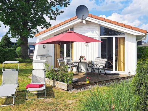 Lensterstrand Casa | 4 person holiday home in GROEMITZ