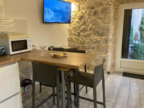 Vrbnik Apartamento | 4* Posta/Butiga couples only apartments