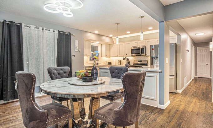Omaha Casa | 4 Private Bedrooms, 3 Full Baths, Beutiful Chefs Kitchen, Yard, EV Charger