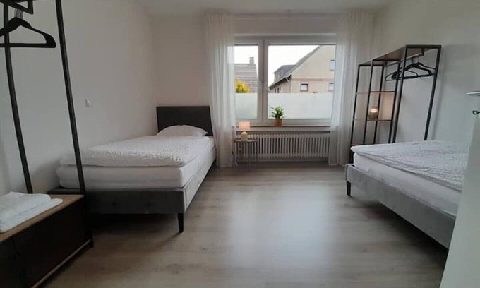 Castrop-Rauxel Apartamento | 4-room vacation apartment - renovated - WLAN - Netflix