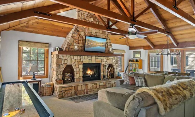 Cedar Glen Casa | "4 Sons"-Family Friendly Escape Steps to the Lake