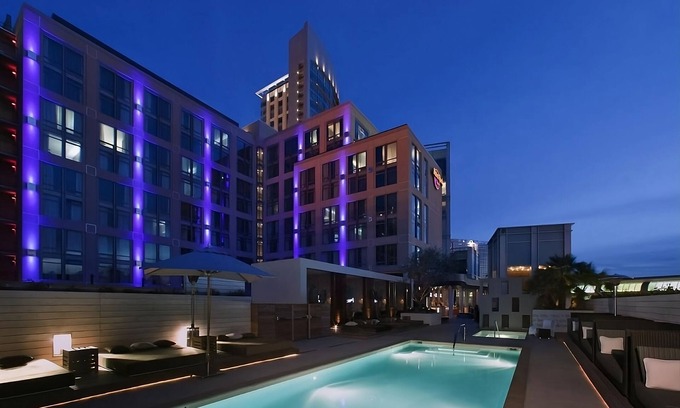 Gaslamp Quarter Hotel | 4 Suites at Hard Rock Hotel San Diego, Sun And Music at Rooftop Pool!