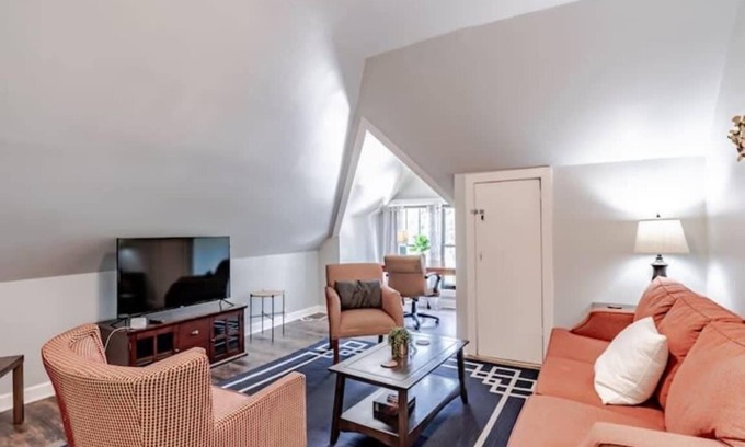 Mobile Apartamento | 4 Units! Mins to Downtown&Dining - Dauphin Darling