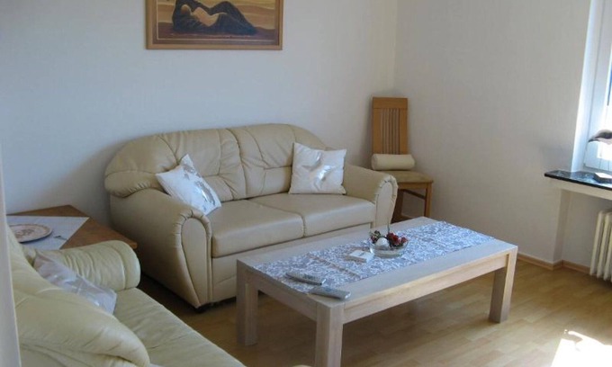 Bad Emstal Apartamento | 4**** Piso de vacaciones "Prior" con pequeño balcón, uso del jardín y WLAN