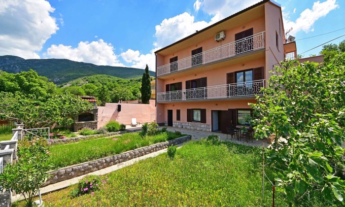 Sibinj Krmpotski Apartamento | 40 m² Apartamento ∙ 1 habitación ∙ 4 huéspedes