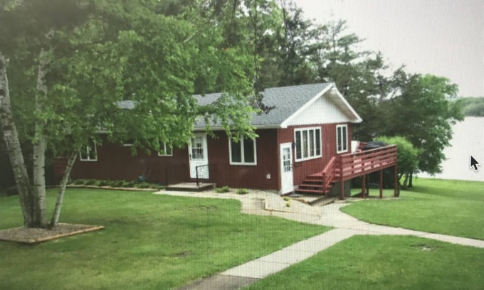 Lodi Cabina | Cabin for UW-Madison Graduation