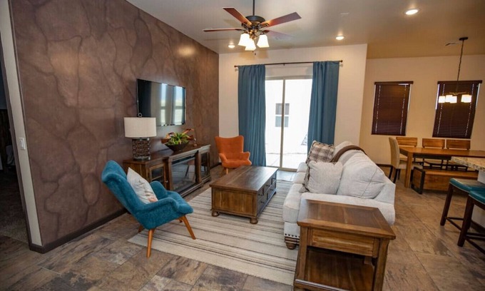 Las Cruces Casa | 4002/Russ SW · New Southwest Home in Golf Course Community
