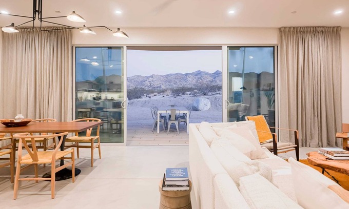 Panorama Heights Casa | Blazing Star - 3bd/3ba 400 feet from Nat'l Park