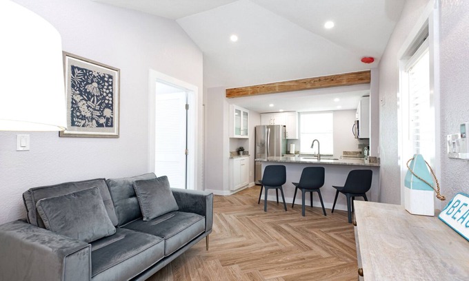 Dunedin Cabaña | 405 1 Bedroom in Downtown Dunedin
