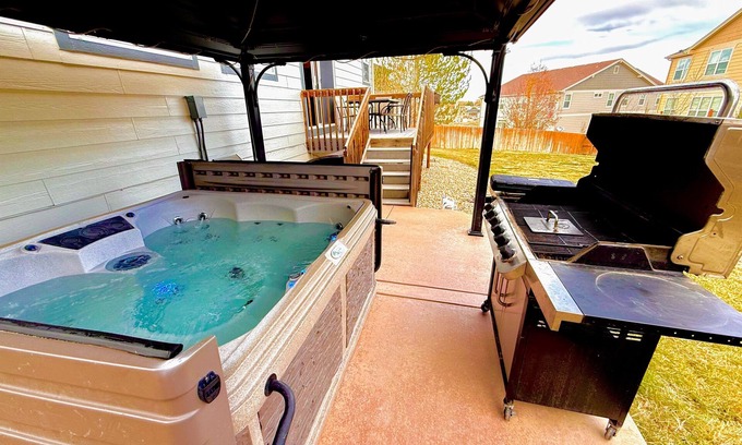 Dupont Casa | 420Friendly GolfSimulator HotTub 5Bath Theater