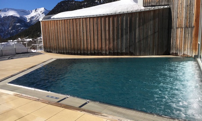 Montgenevre Apartamento | Apartment, 4 * feet from the slopes of the Chalvet gondola of 42m2. Wifi fiber