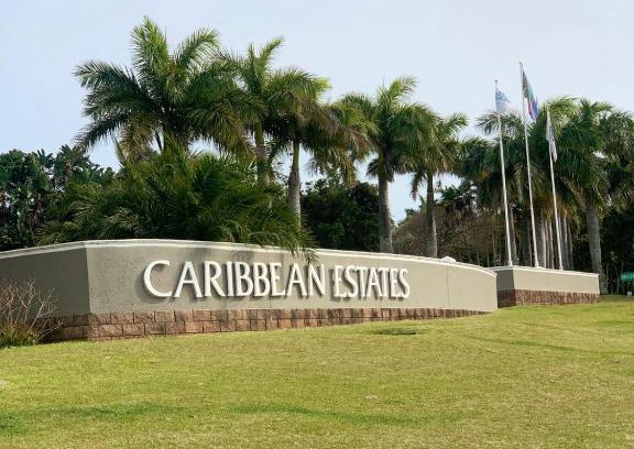 Port Edward Apartamento | 43 Montego Bay, Caribbean Estate