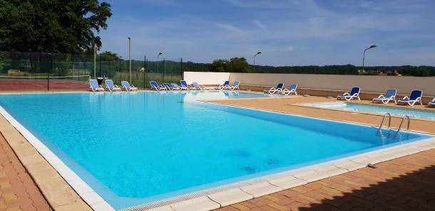 Sainte-Nathalene Alquiler De RV | 430 ft² Mobile home